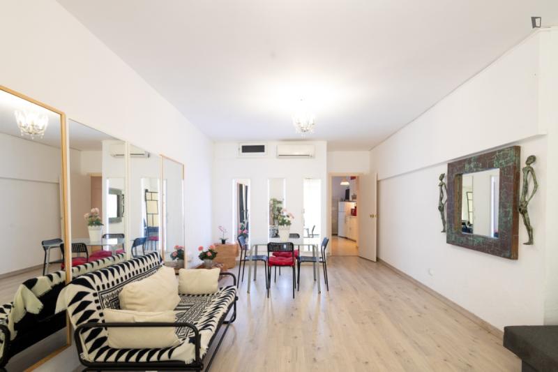 Furnished 2-bedroom flat in Ciutat Vella