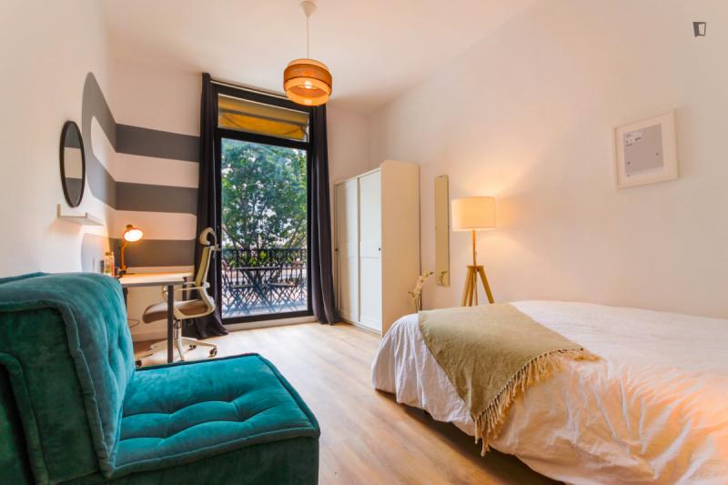 Furnished room in a 9-person shared flat in Ciutat Vella