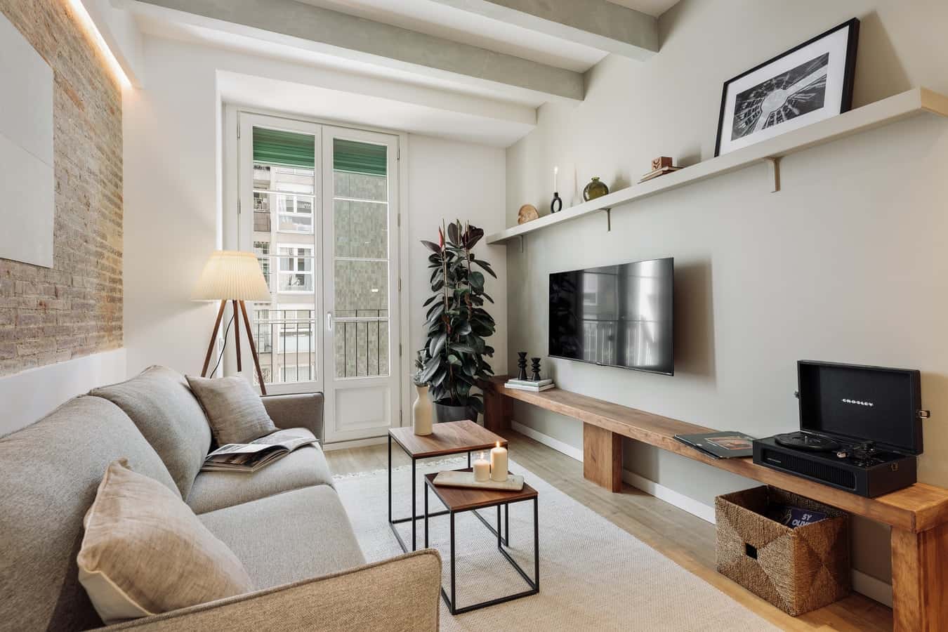 Furnished 1-bedroom flat in Eixample, 51 m²