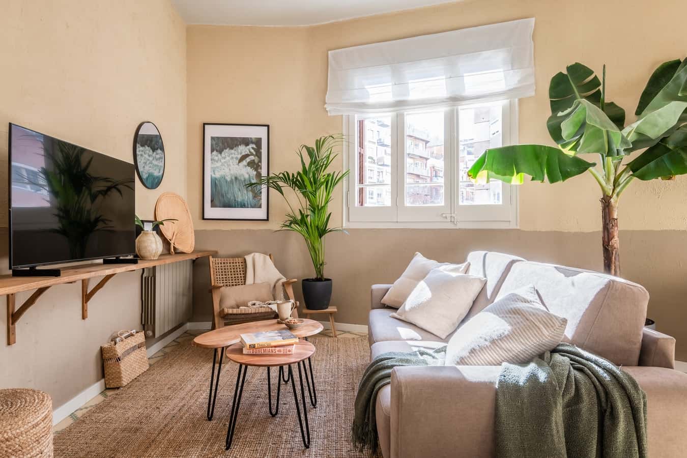 Furnished 2-bedroom flat in Eixample, 76 m²
