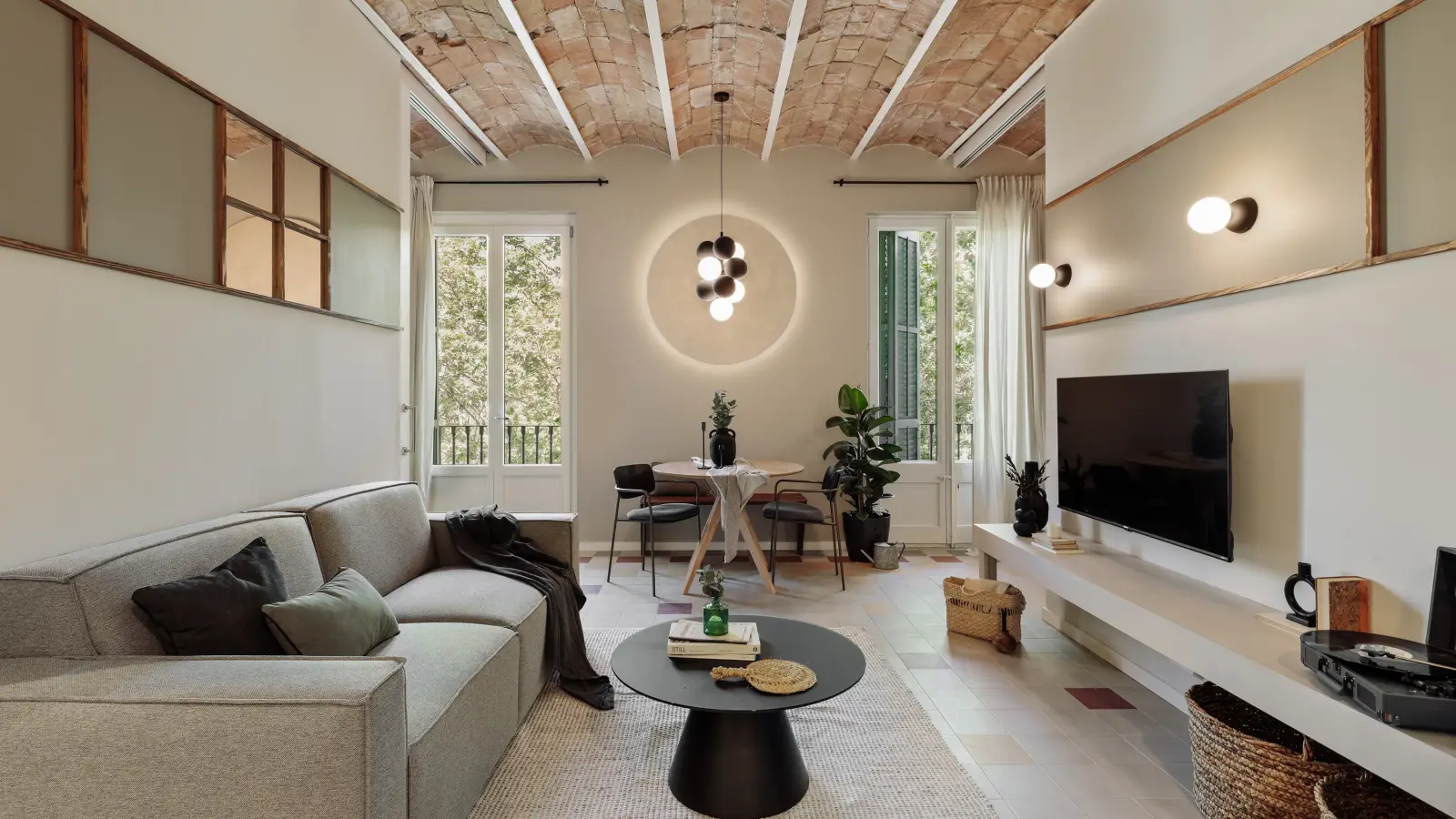 Furnished 2-bedroom flat in Ciutat Vella, 69 m²