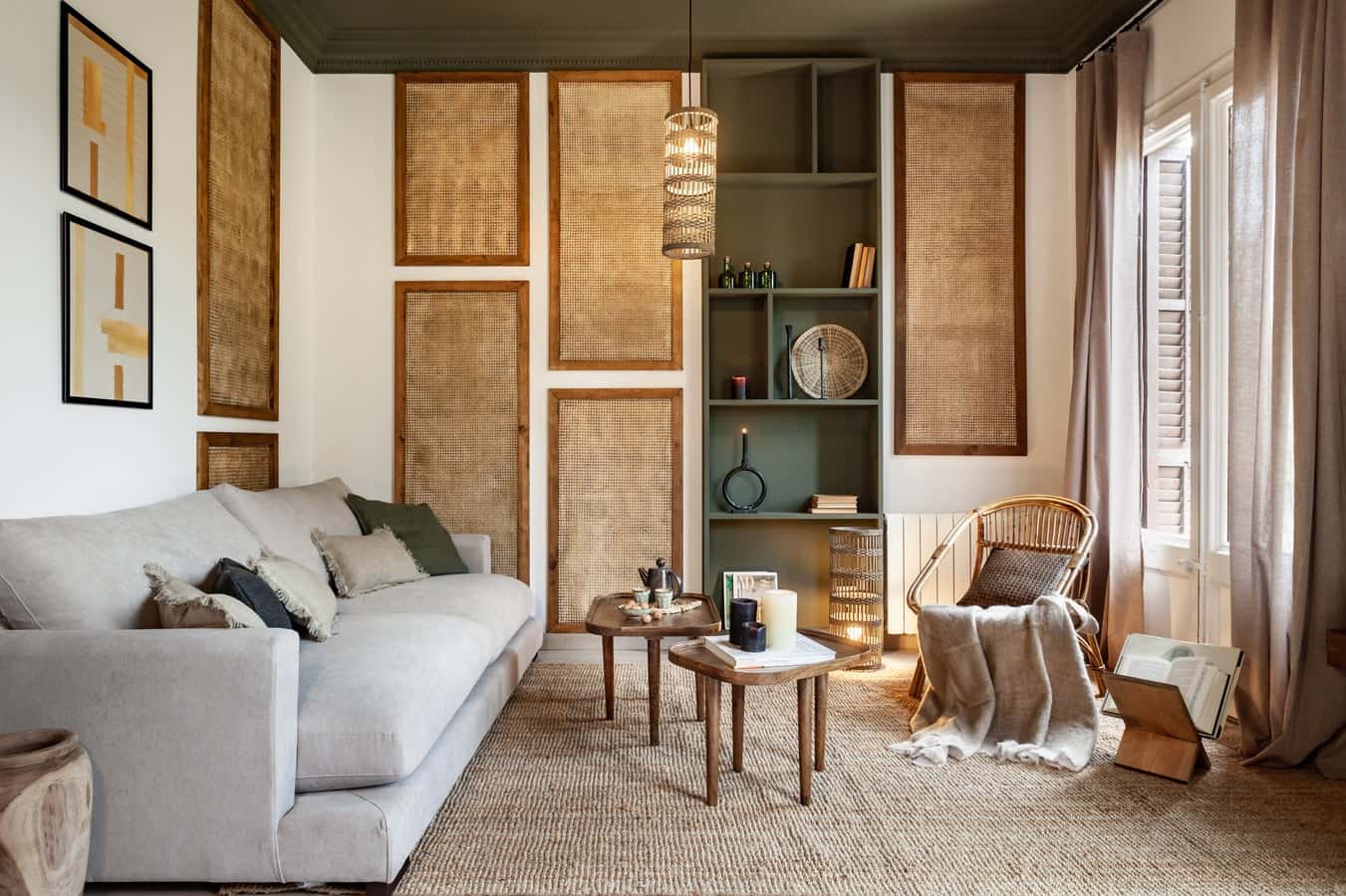 Furnished 2-bedroom flat in Eixample, 70 m²
