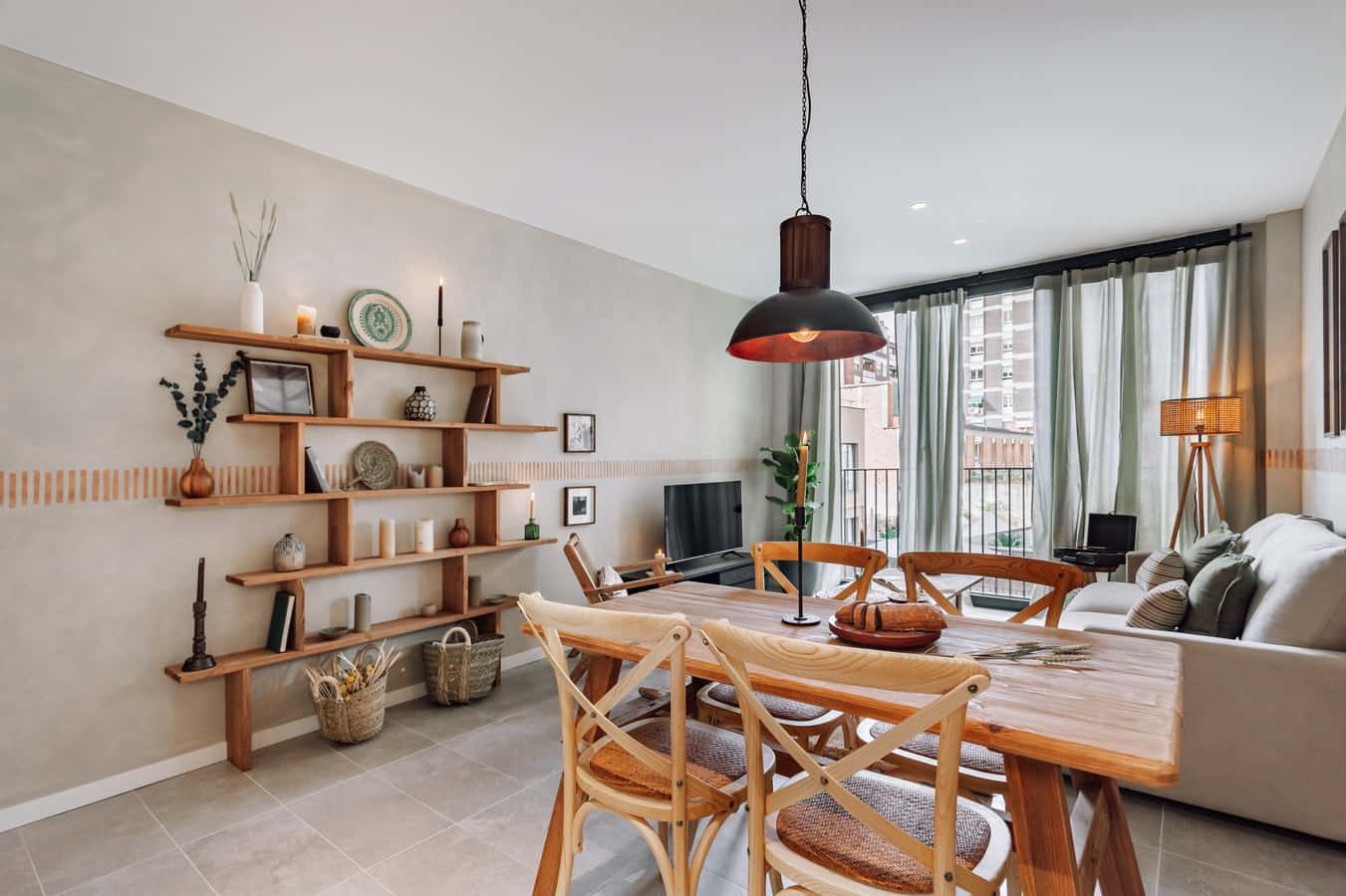 Furnished 2-bedroom flat in Eixample, 58 m²