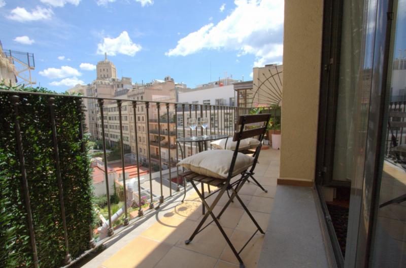 Furnished 2-bedroom flat in Eixample