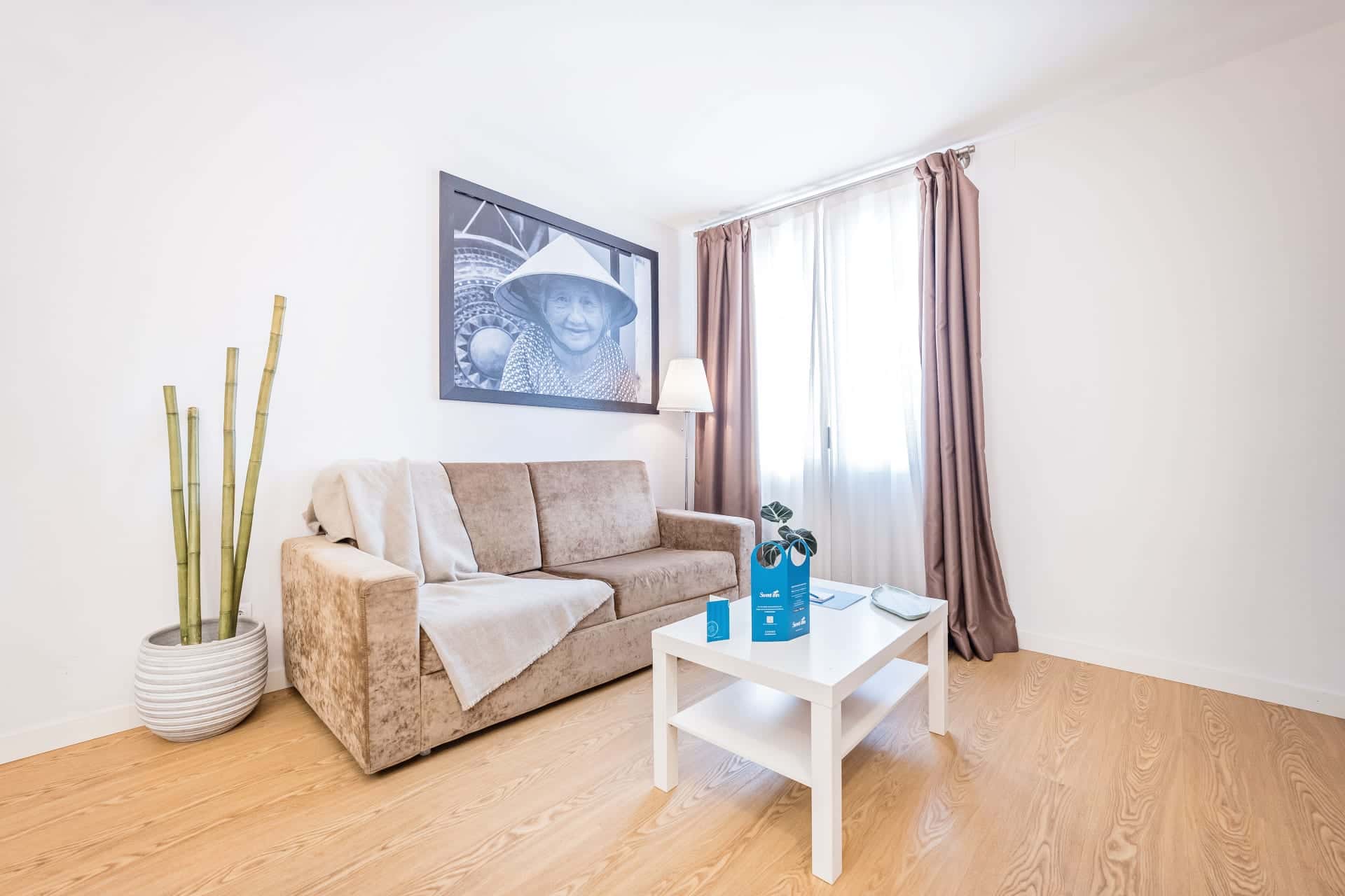 Furnished 2-bedroom flat in Eixample, 65 m²