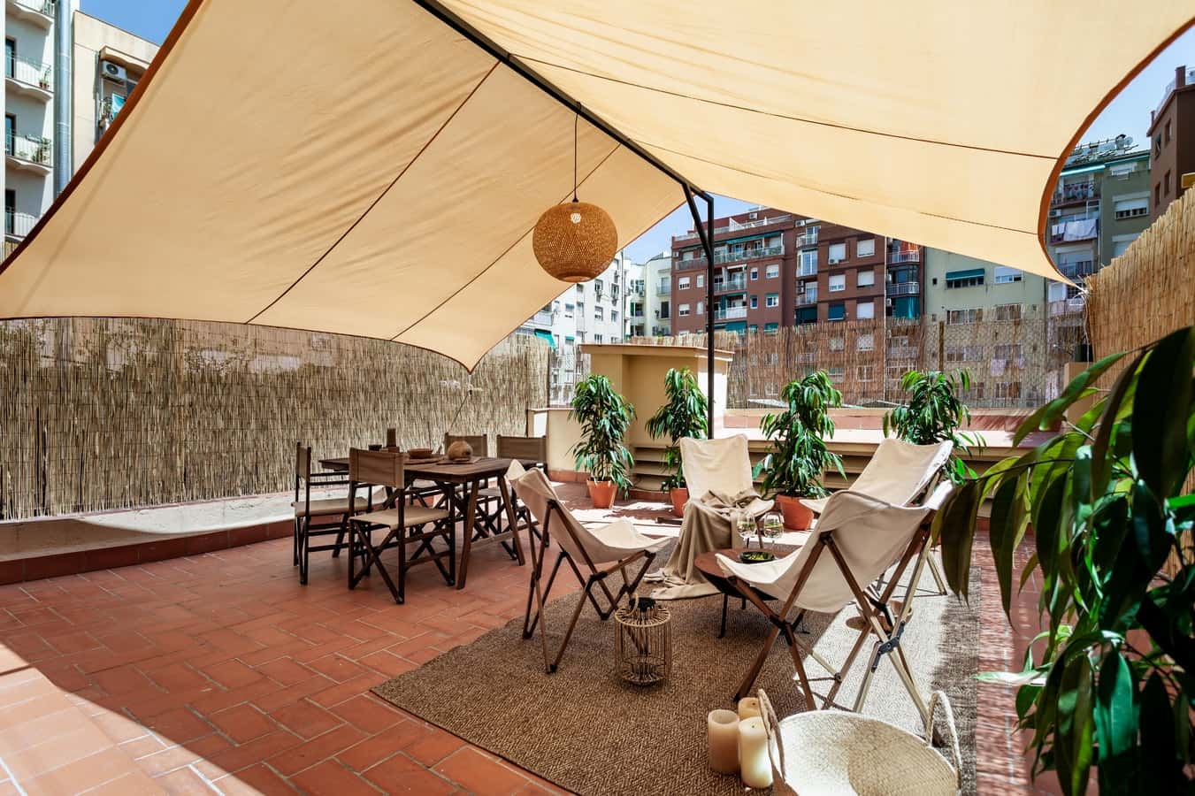 Furnished 2-bedroom flat in Gràcia, 65 m²
