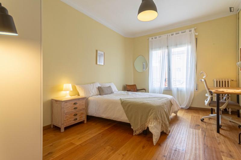 Furnished room in a 6-person shared flat in Sarrià–Sant Gervasi
