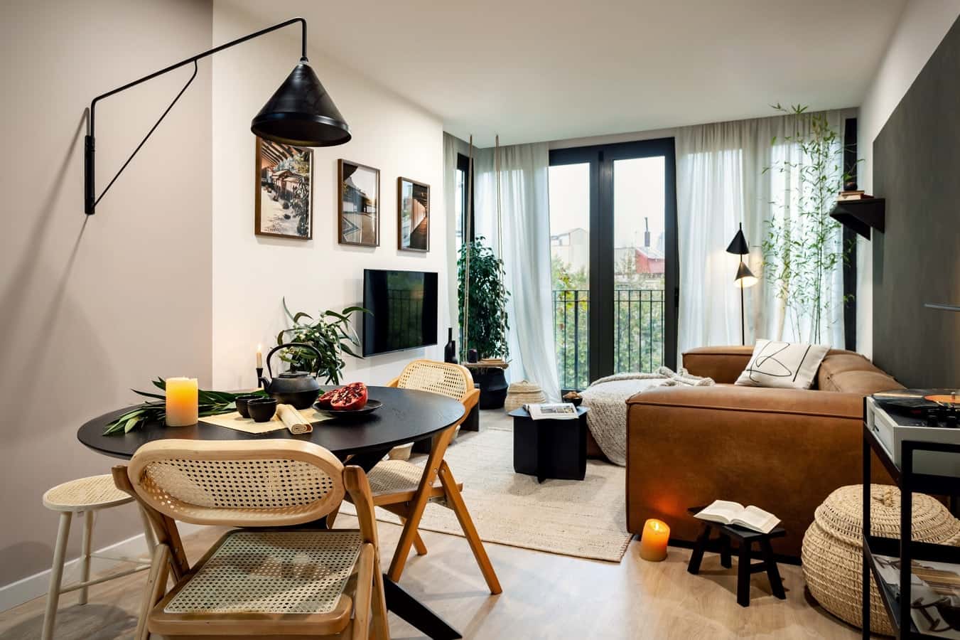 Furnished 2-bedroom flat in Eixample, 67 m²