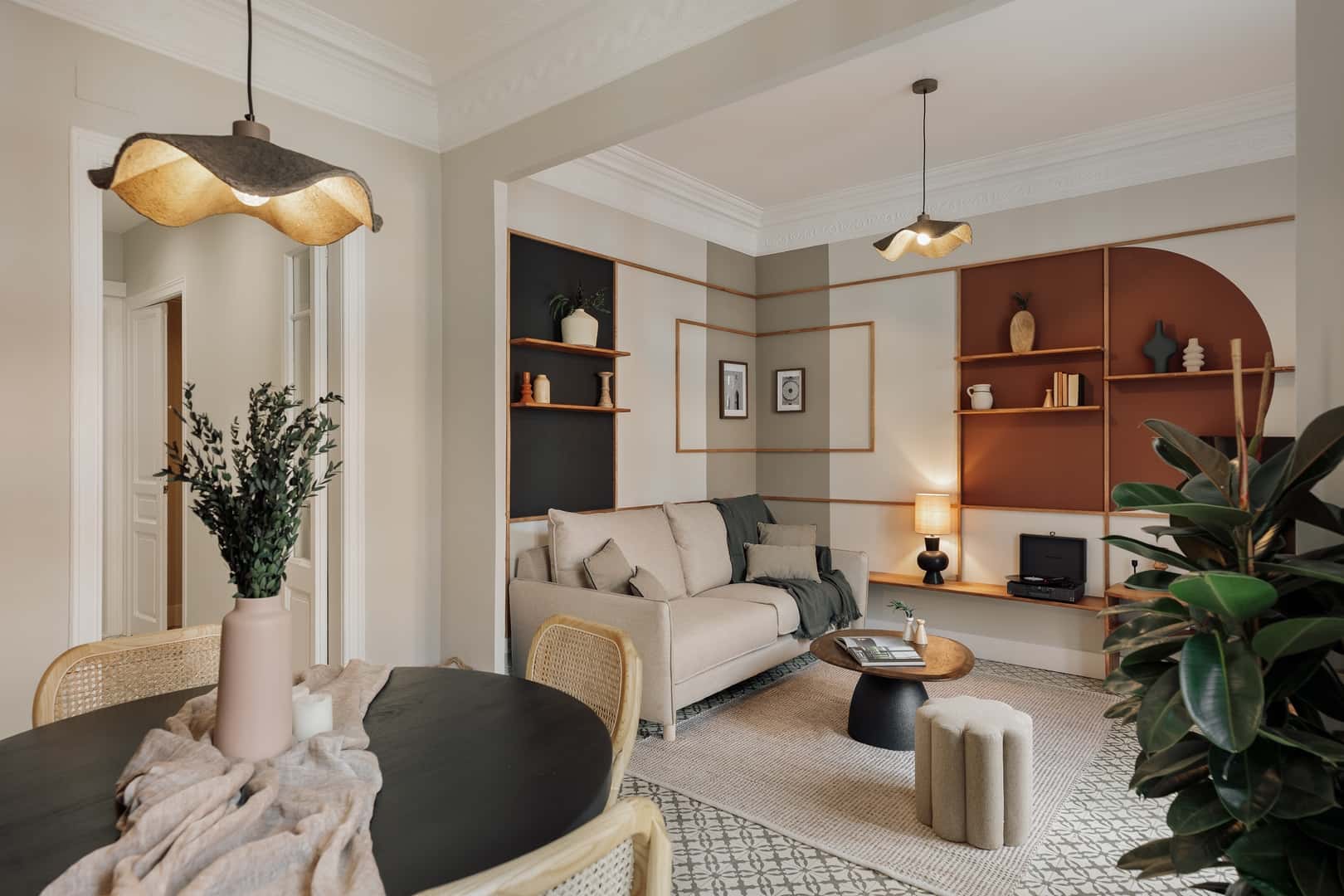 Furnished 2-bedroom flat in Eixample, 72 m²