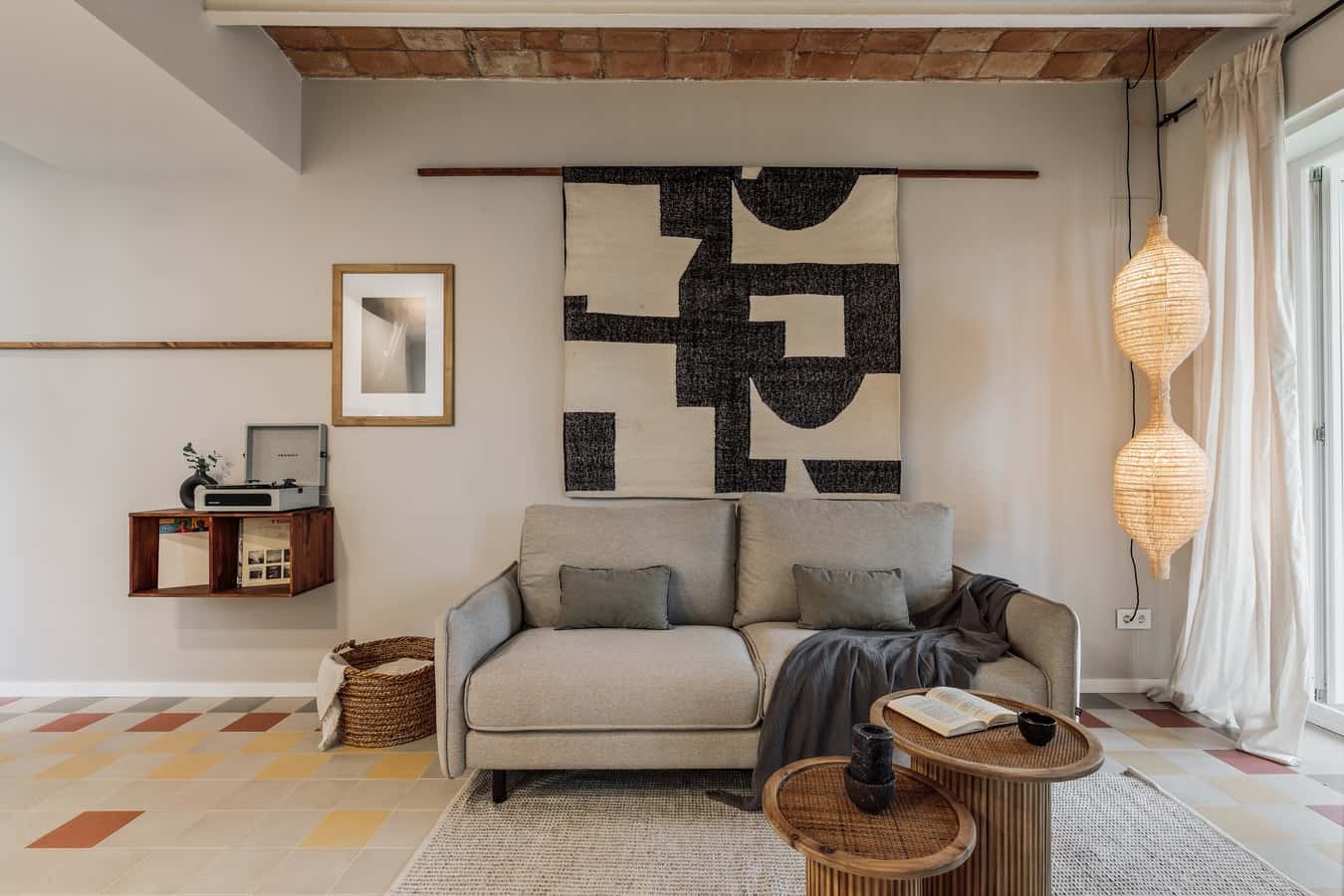 Furnished 2-bedroom flat in Barcelona, 91 m²