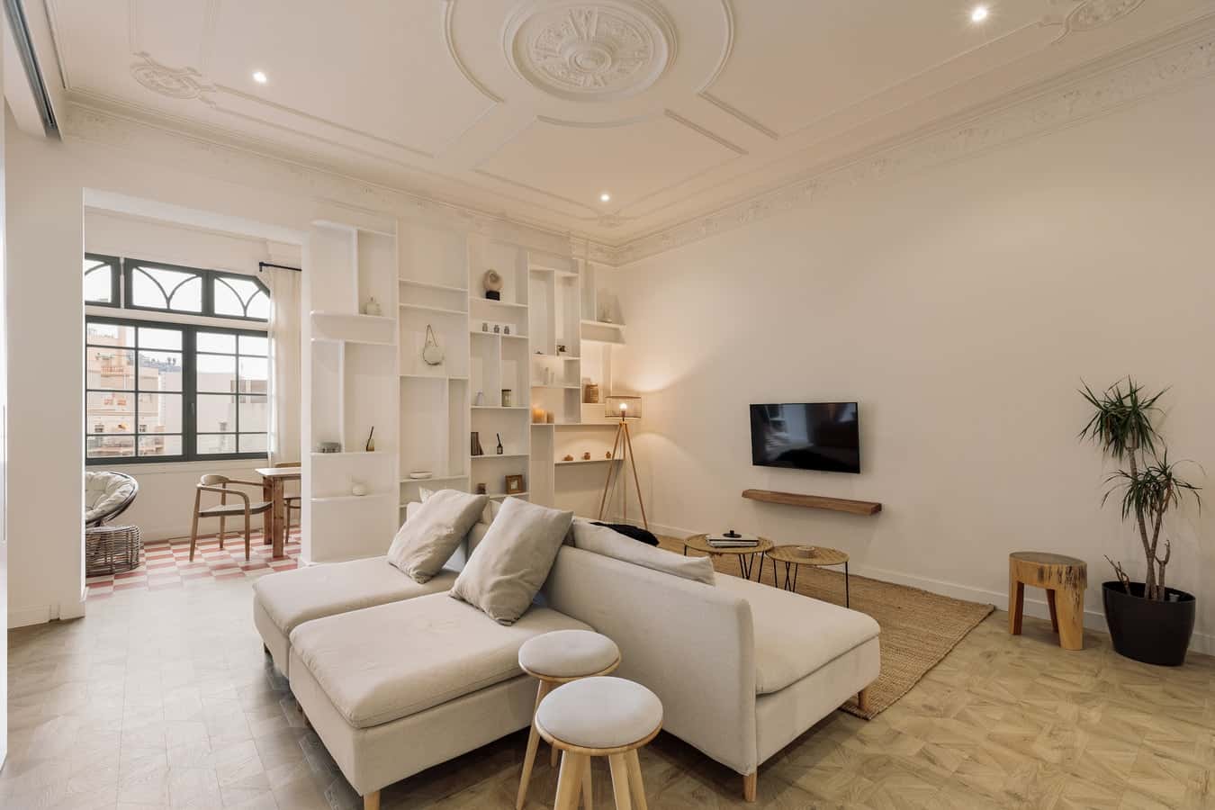 Furnished 2-bedroom flat in Barcelona, 95 m²