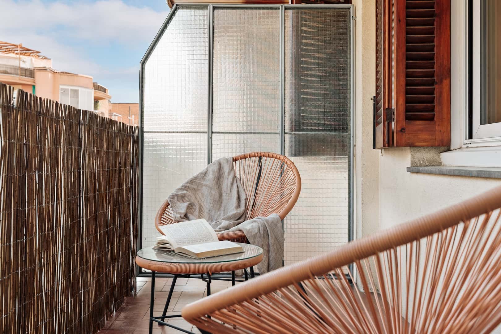 Furnished 3-bedroom flat in Eixample, 100 m²