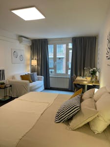 Furnished room in a 6-person shared flat in Sarrià–Sant Gervasi