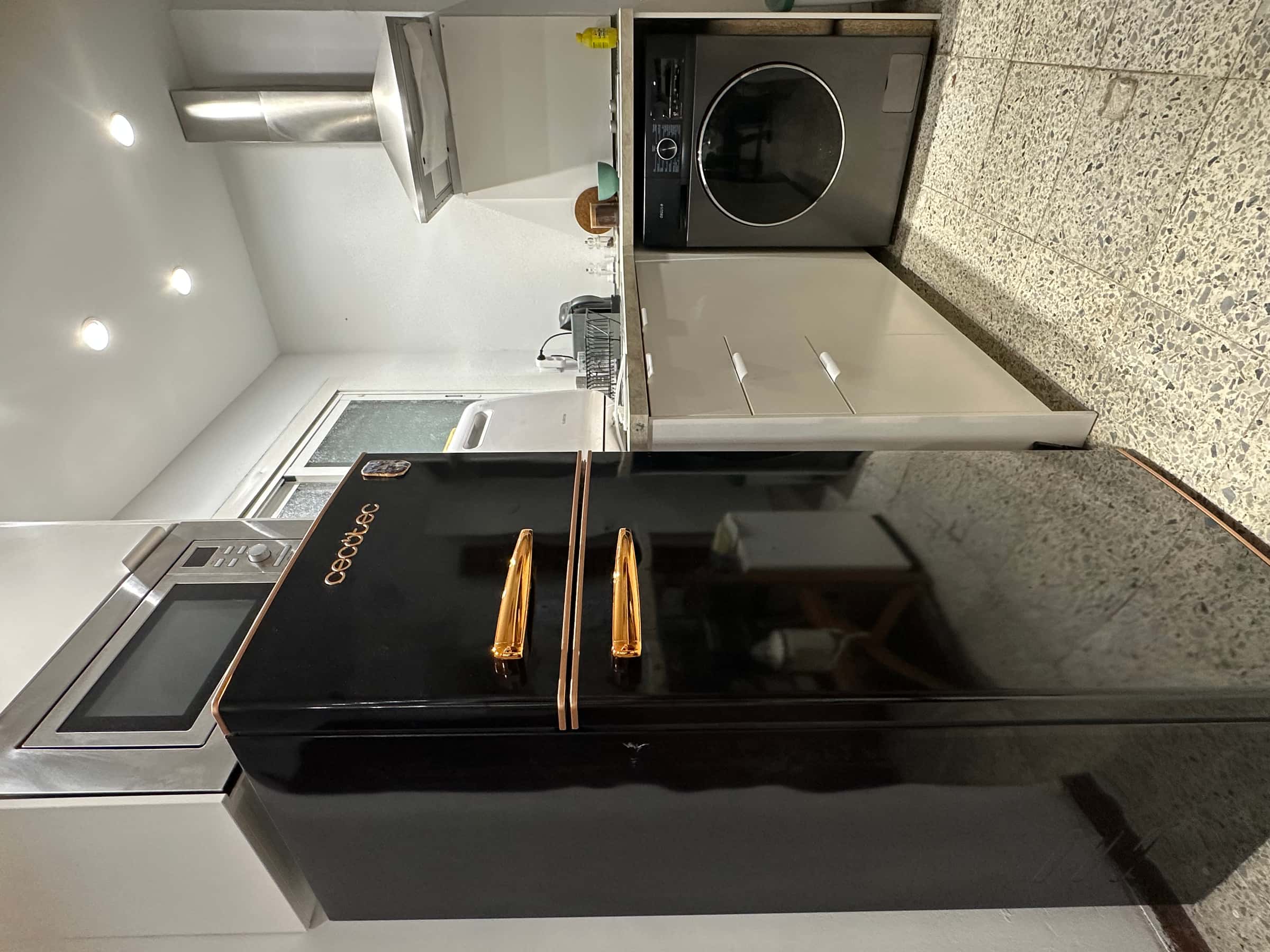 Furnished 1-bedroom flat in Eixample, 70 m²