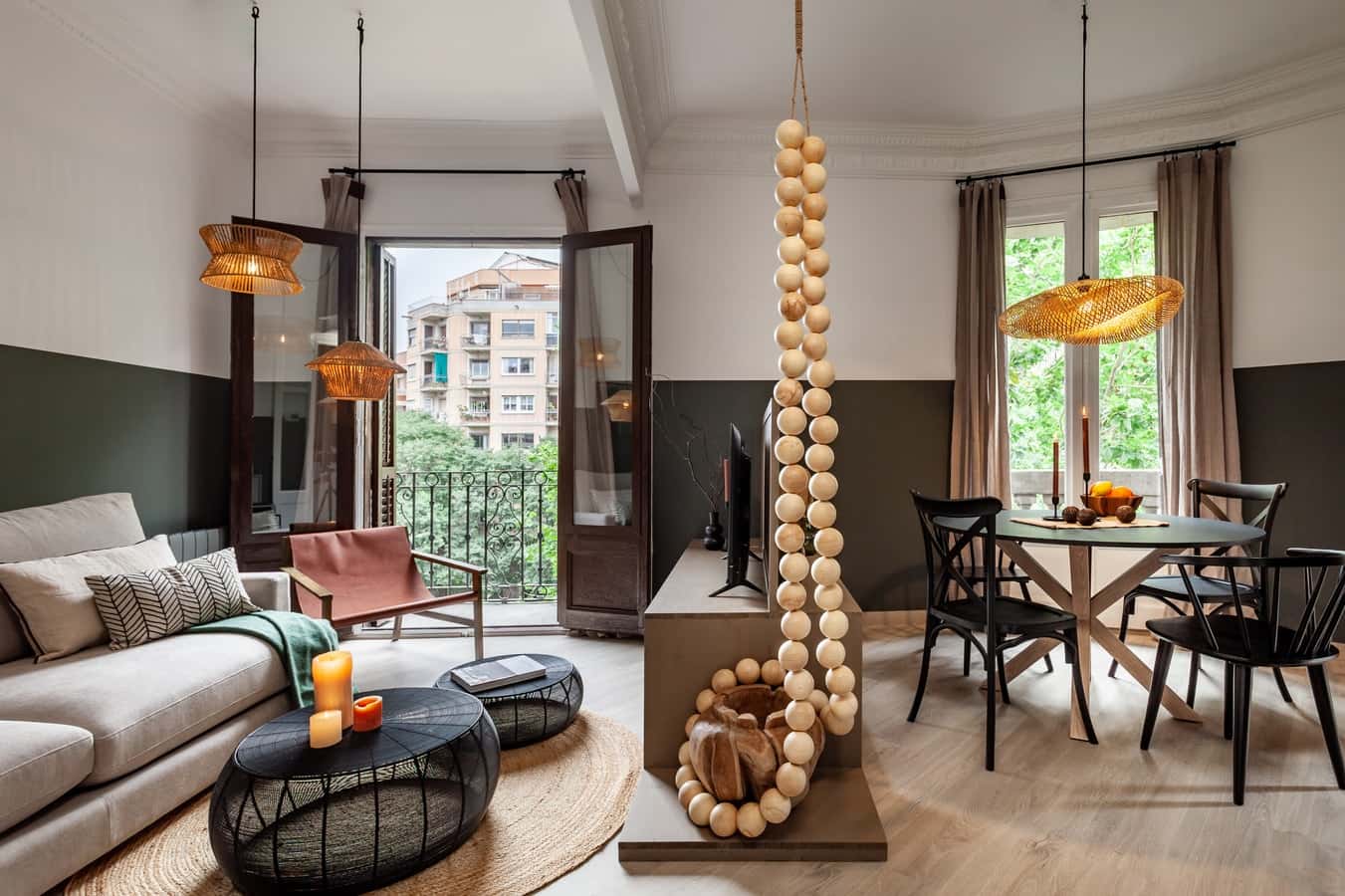 Furnished 2-bedroom flat in Eixample, 71 m²