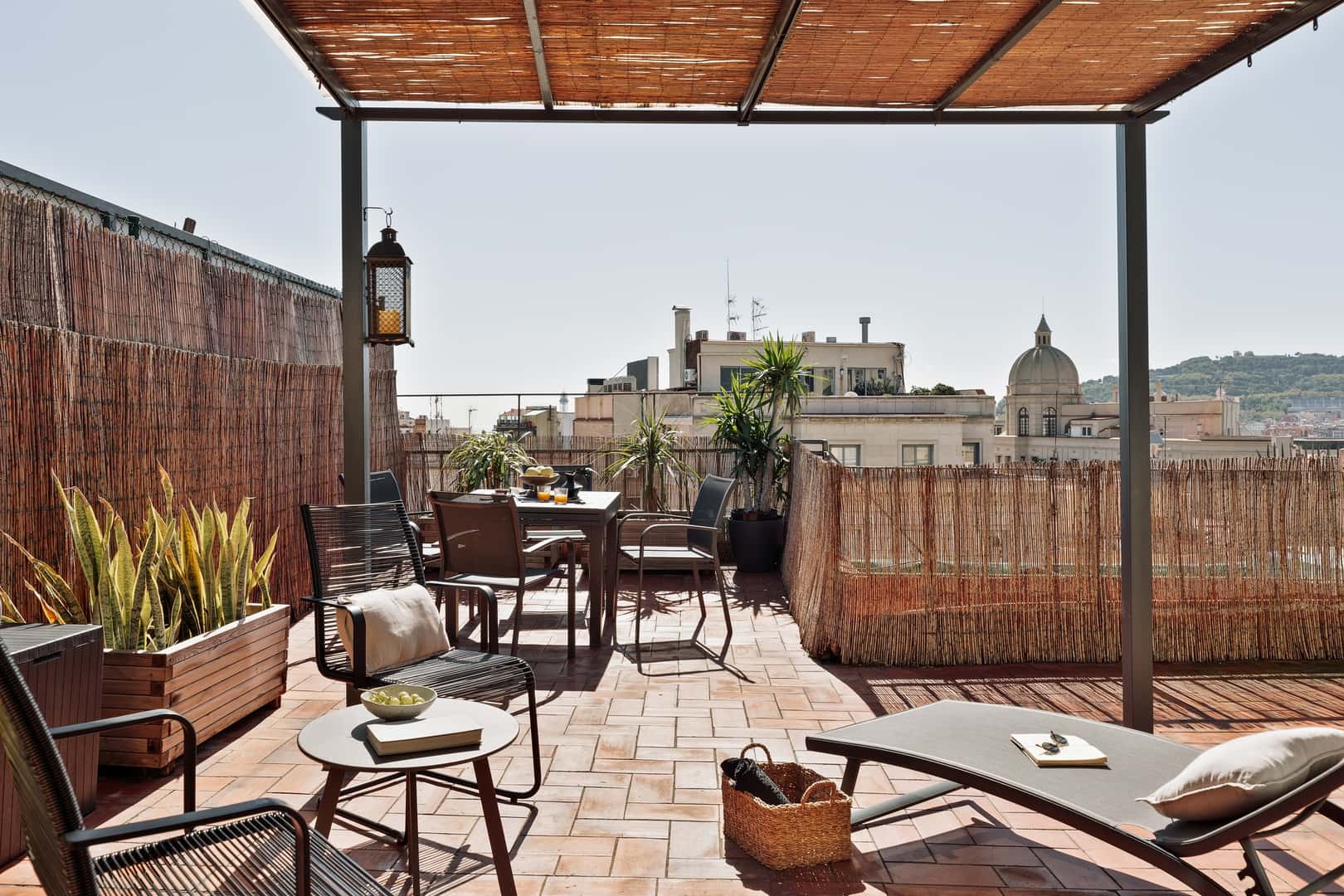 Furnished 1-bedroom flat in Eixample, 45 m²