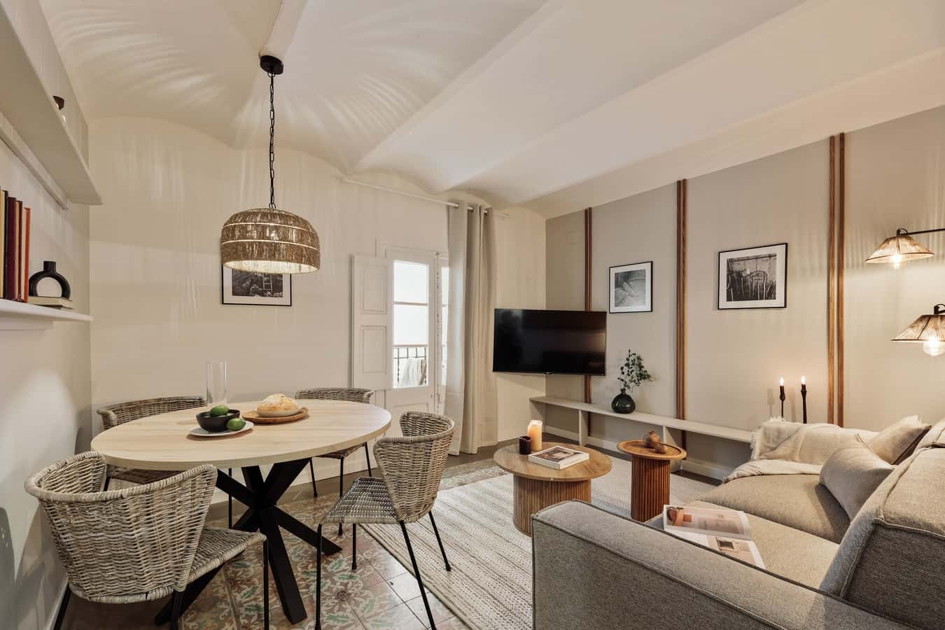 Furnished 2-bedroom flat in Sant Martí, 62 m²