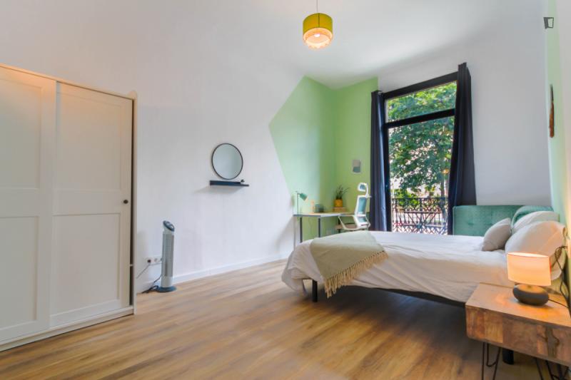 Furnished room in a 9-person shared flat in Ciutat Vella