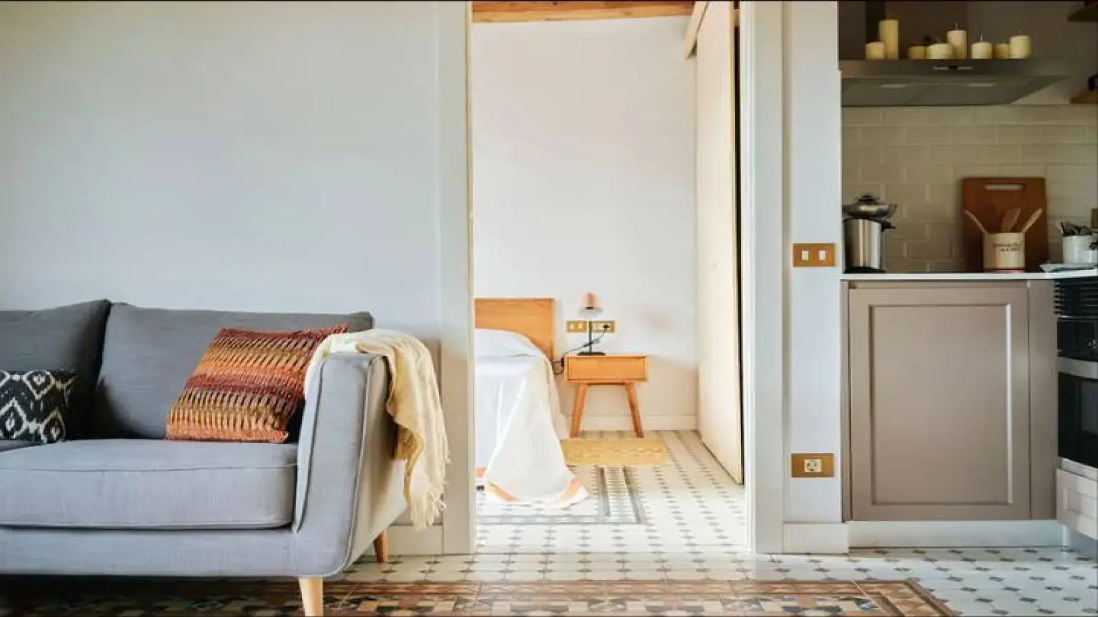 Furnished 2-bedroom flat in Ciutat Vella