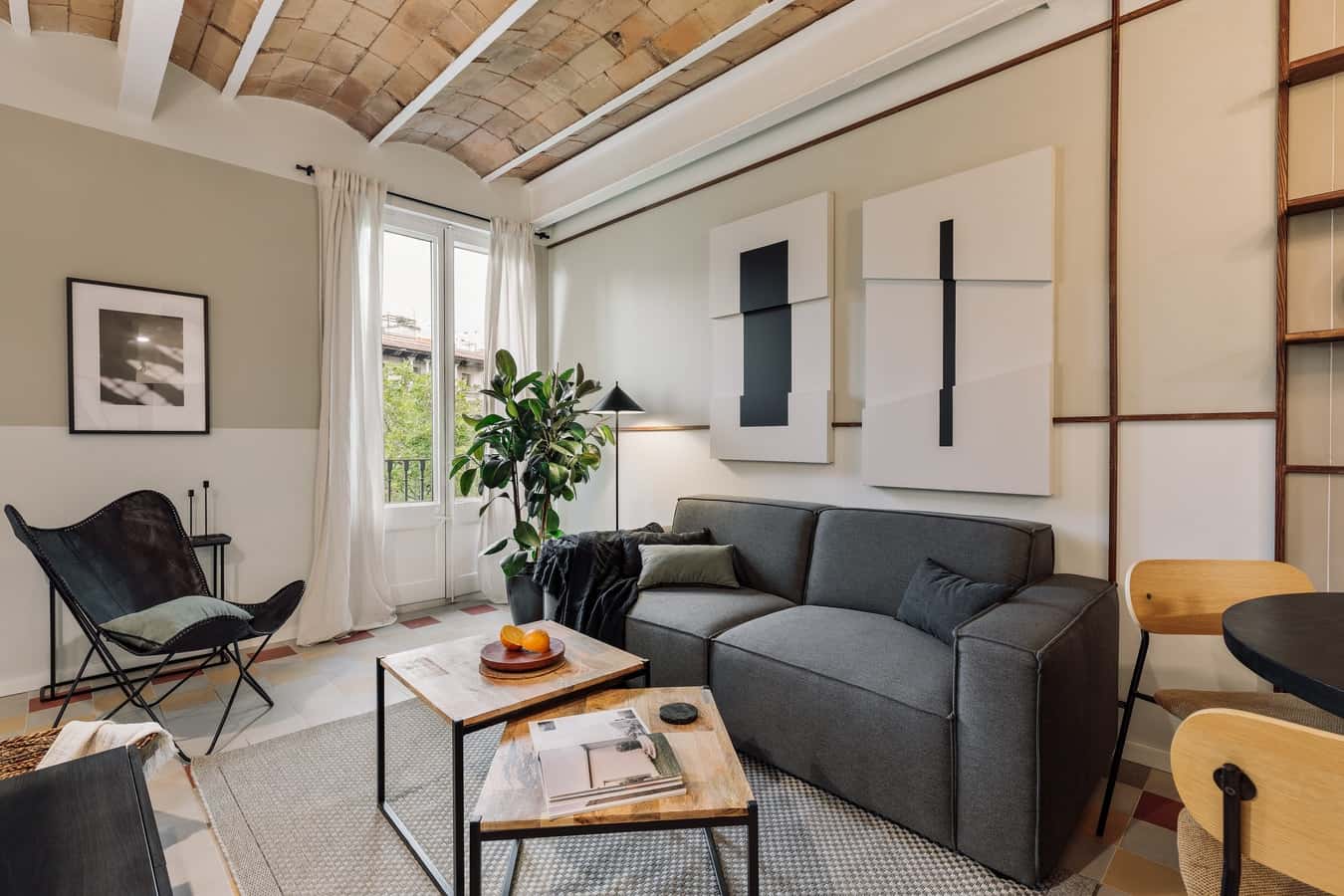 Furnished 2-bedroom flat in Barcelona, 79 m²
