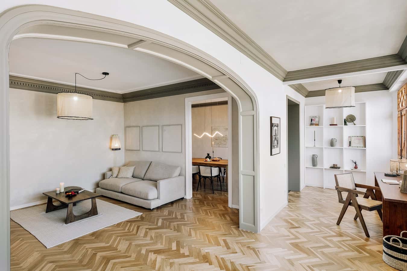 Furnished 3-bedroom flat in Eixample, 159 m²