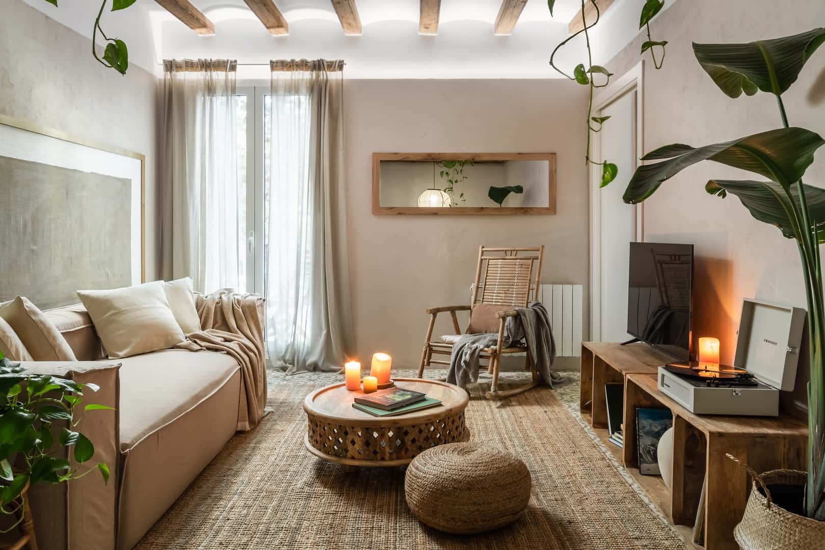 Furnished 2-bedroom flat in Eixample, 62 m²