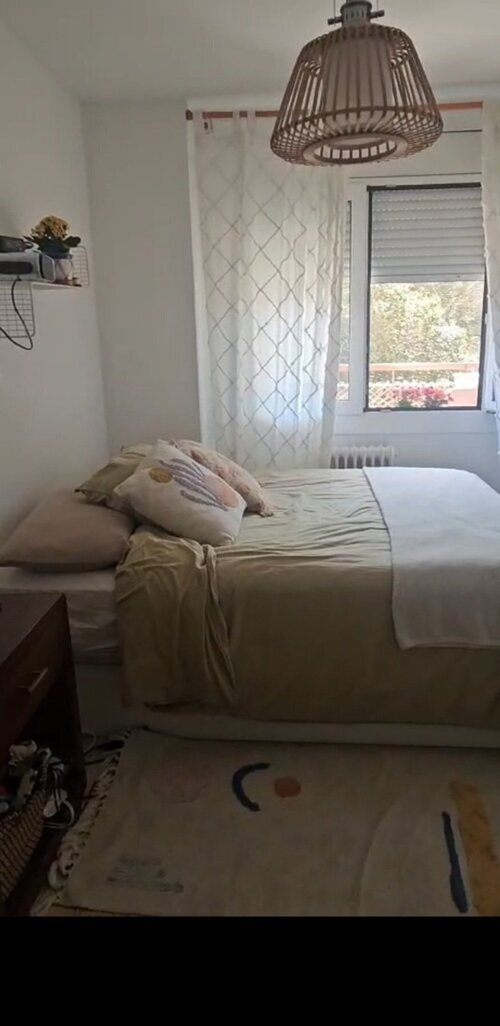 Room in a 3-person shared flat in Sant Martí