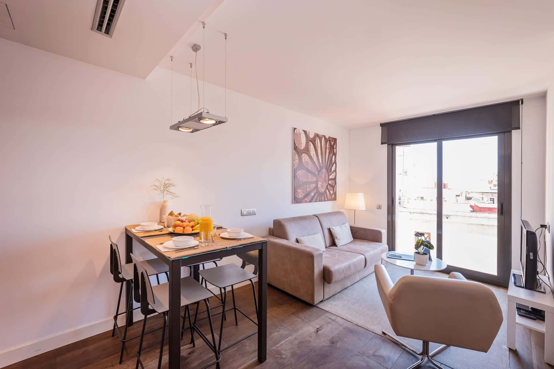 Furnished 1-bedroom flat in Eixample, 35 m²