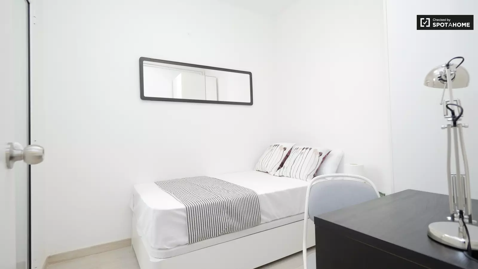 Furnished room in a 7-person shared flat in Horta-Guinardó