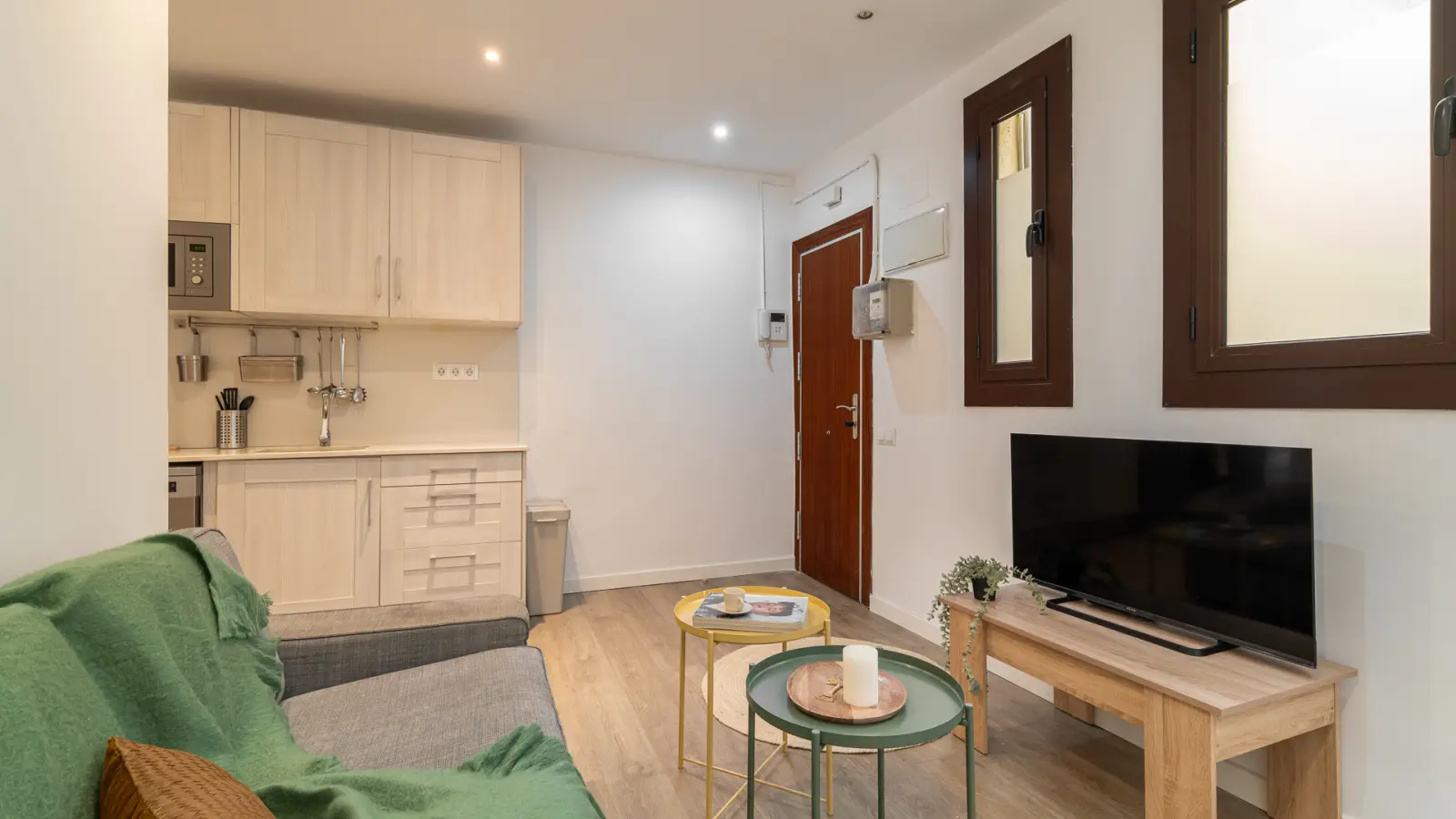 Furnished 1-bedroom flat in Ciutat Vella, 50 m²