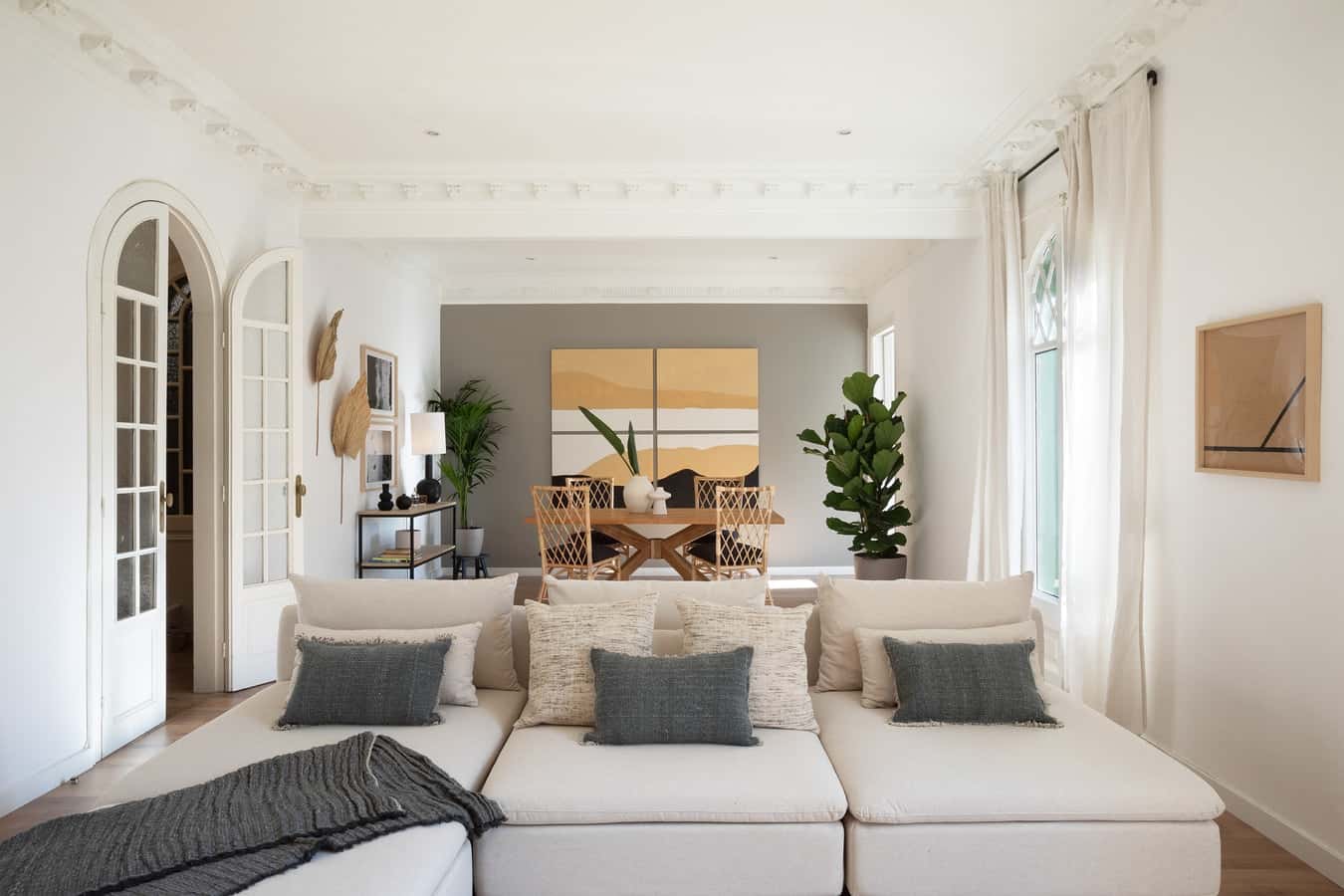 Furnished 3-bedroom flat in Barcelona, 122 m²