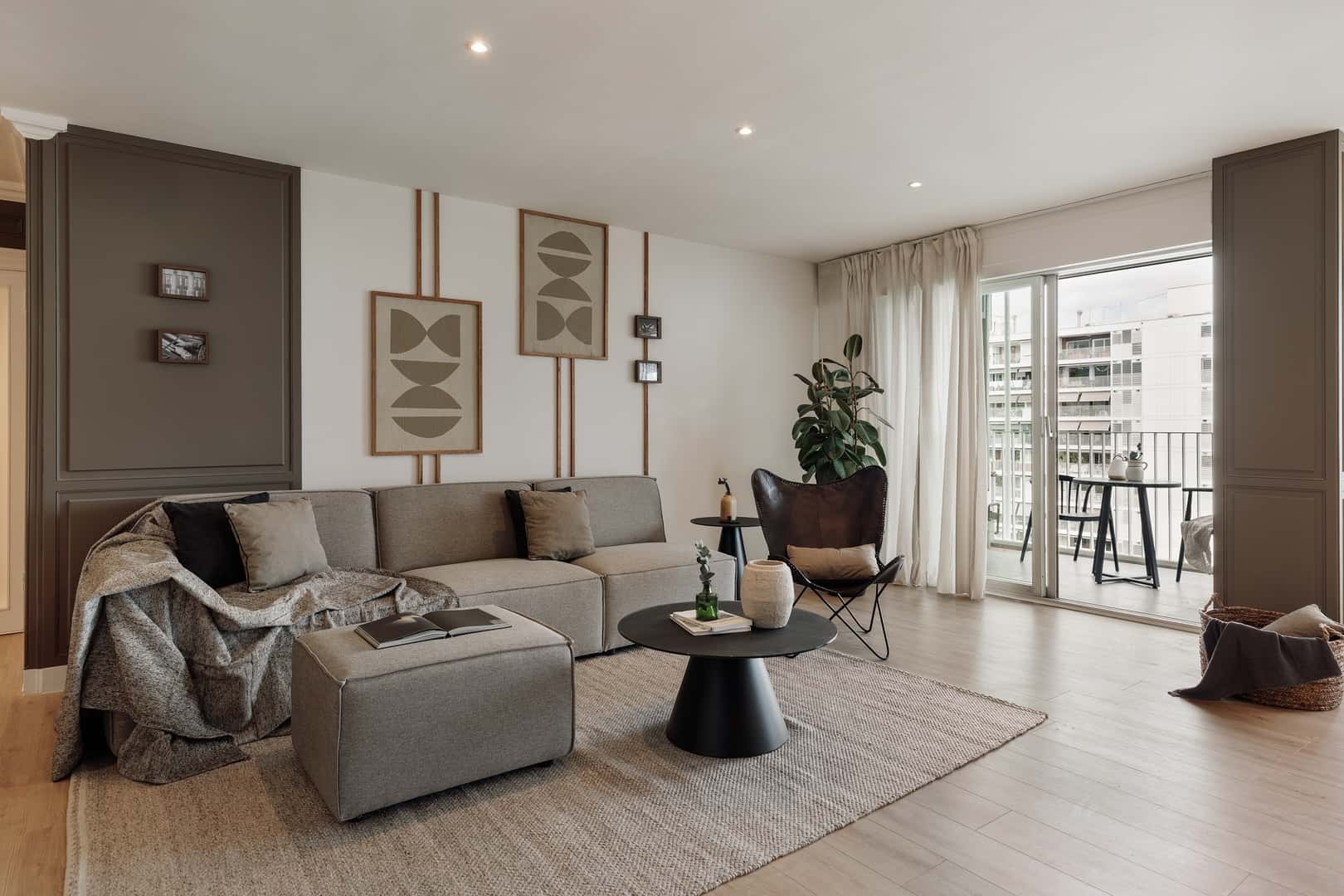 Furnished 5-bedroom flat in Barcelona, 166 m²