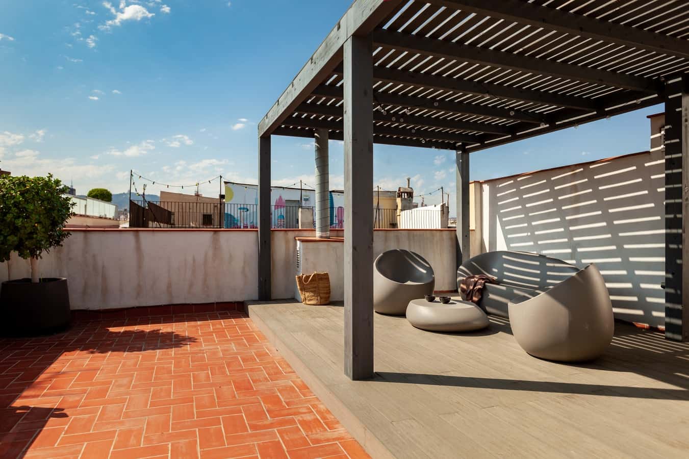 Furnished 2-bedroom flat in Ciutat Vella, 81 m²