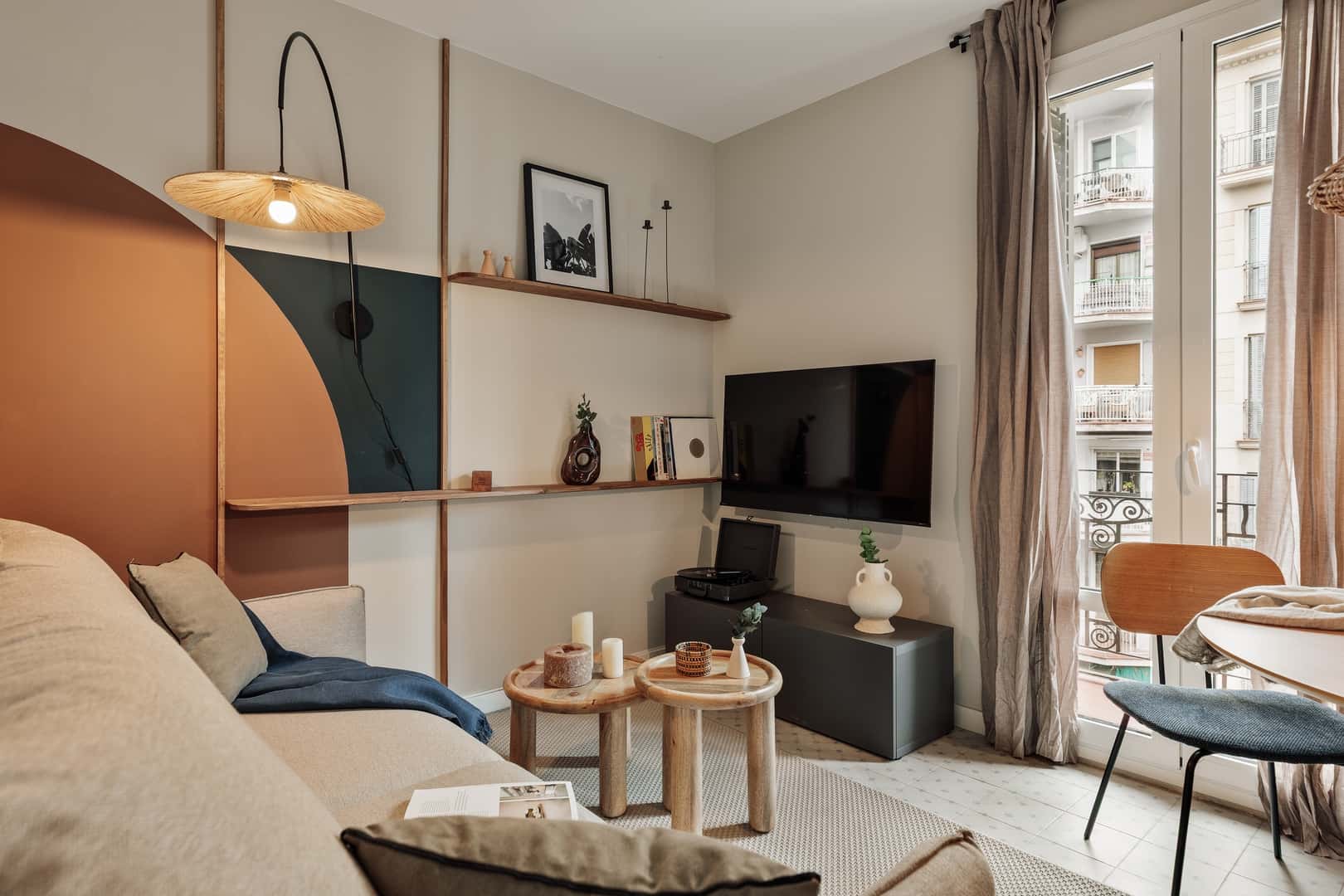Furnished 2-bedroom flat in Barcelona, 71 m²