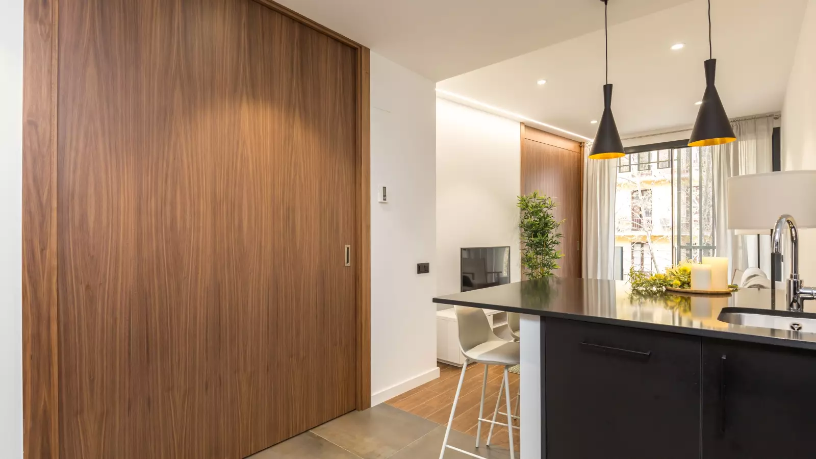 Furnished 1-bedroom flat in Sant Martí, 86 m²