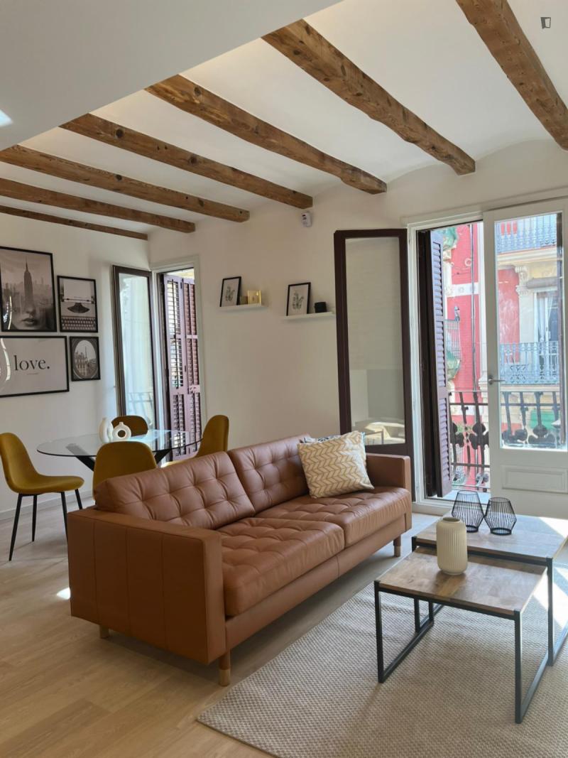Furnished 2-bedroom flat in Sants-Montjuïc
