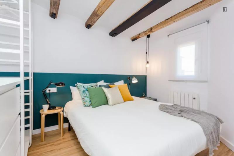 Furnished 1-bedroom flat in Eixample