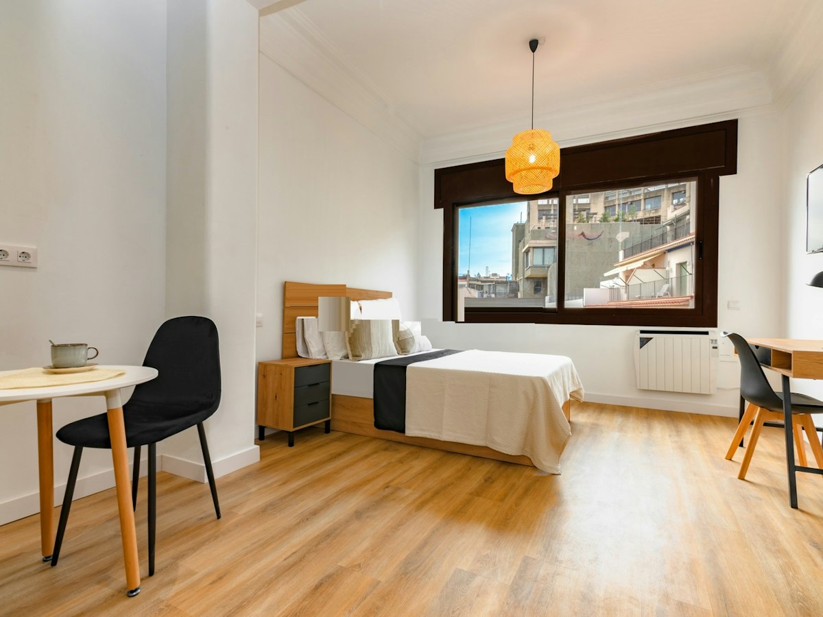 Furnished room in a 7-person shared flat in Ciutat Vella