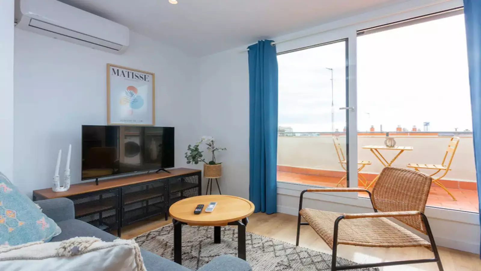 Furnished 1-bedroom flat in Ciutat Vella, 40 m²